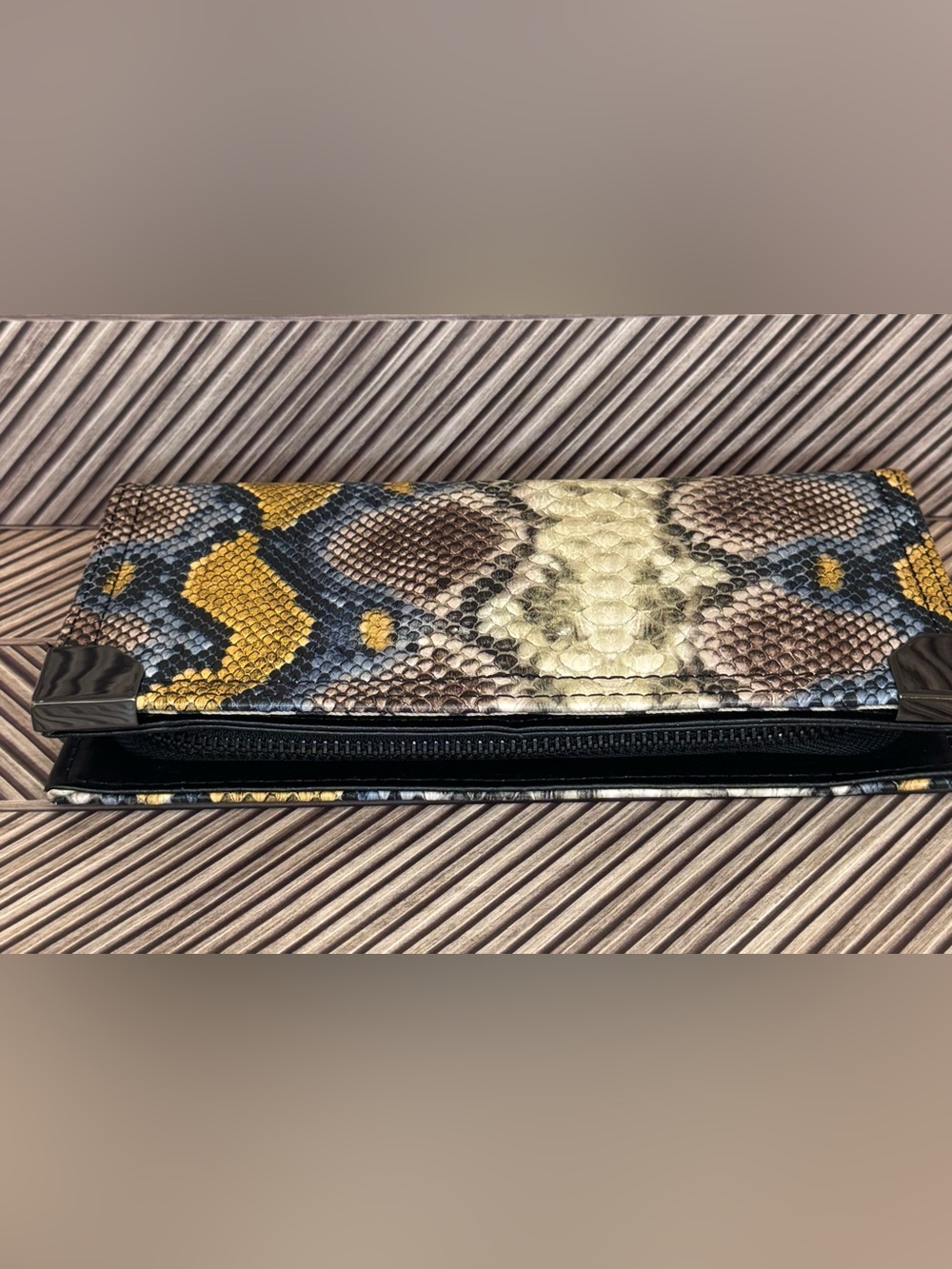 Jessica Simpson Python Print Blue Wallet - Picture 8 of 8